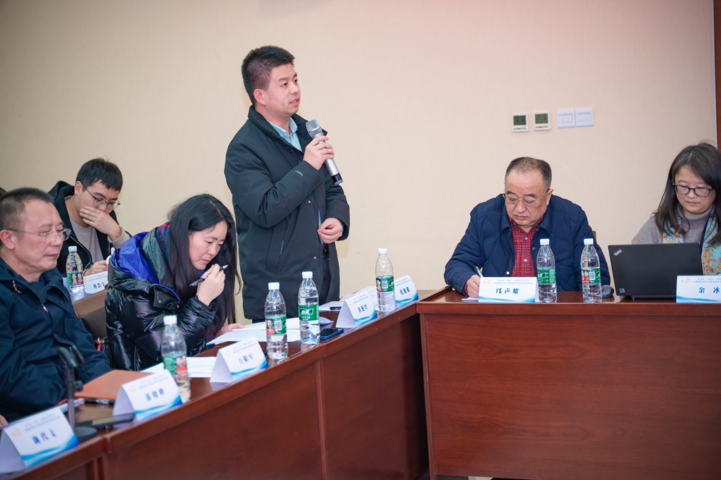 news07.jpg news07.jpg